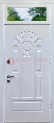 Белая входная дверь со стеклом и верхней фрамугой ДФГ-3 в Вологде