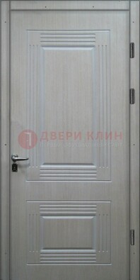 Белая металлическая дверь с МДФ ДМ-128 в Вологде
