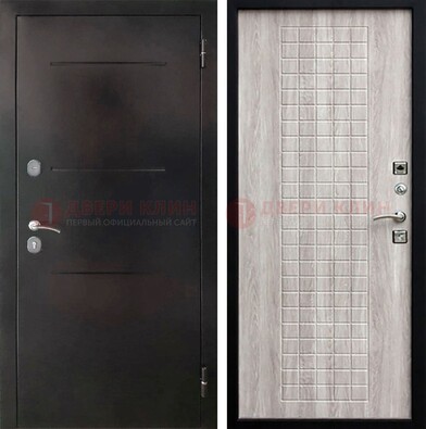 Черная железная дверь с порошковым покрытием и филенчатой МДФ ДП-221 в Вологде