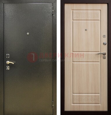 Железная темно-серая дверь с порошковым напылением и МДФ с резьбой ДП-276 в Вологде