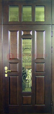 Парадная дверь со стеклянными вставками и ковкой ДПР-1 в офисное здание в Вологде
