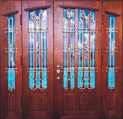 Парадная дверь со вставками из стекла ДПР-55 с шумоизоляцией в Петрозаводске
