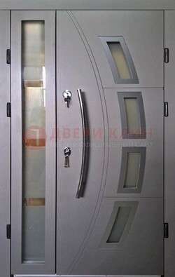 Серая железная дверь для дома со стеклом ДС-17 в Вологде