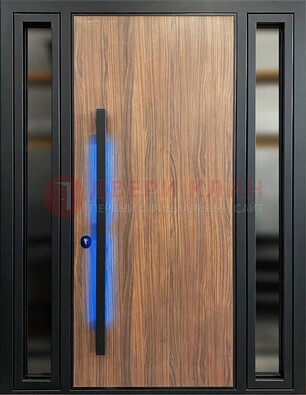 Коричневая металлическая дверь со стеклом ДС-69 в Вологде