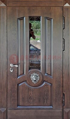 Коричневая уличная дверь со стеклом и ковкой ДСК-107 в Вологде