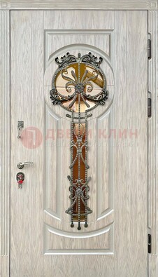 Светлая железная дверь со стеклом ковкой для коттеджа ДСК-134 в Вологде