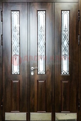 Входная дверь со стеклом и ковкой ДСК-72 в кирпичный дом в Вологде