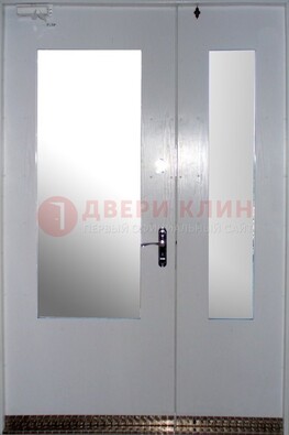 Белая  тамбурная дверь со стеклянными вставками ДТМ-18 в Видном
