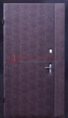 Бордовая металлическая тамбурная дверь ДТМ-3 в Вологде