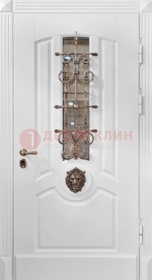 Белая металлическая дверь с виноритом и стеклом с ковкой ДВТ-165 в Вологде